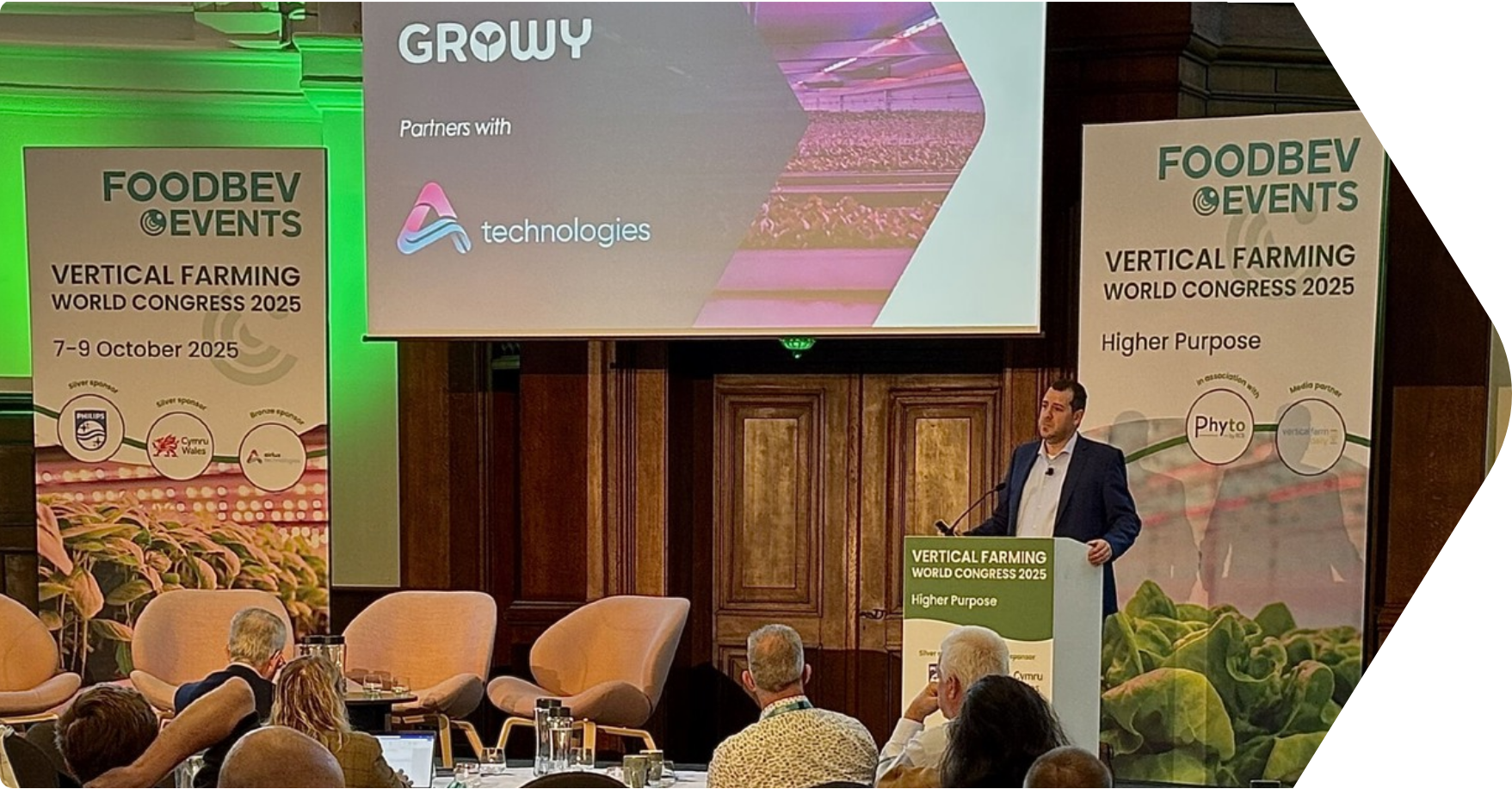 Reinier Donkersloot presenting at the Vertical Farming World Congress 2025 in Amsterdam